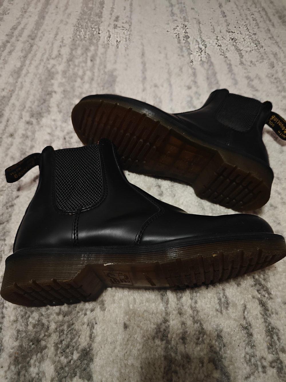 Dr. Martens Black Leather Chukka Boots Men Size 8 Womens 7 New Condition